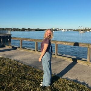 Meet your Posher, Leah